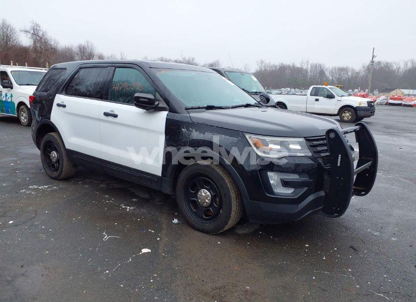 2017 Ford Police INTERCEPTOR (VIN 1FM5K8AR9HGE02190) main photo