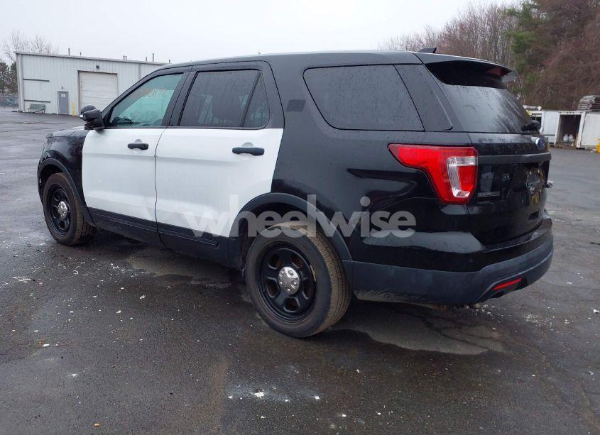 Photo 3 of 2017 Ford Police INTERCEPTOR (VIN 1FM5K8AR9HGE02190)