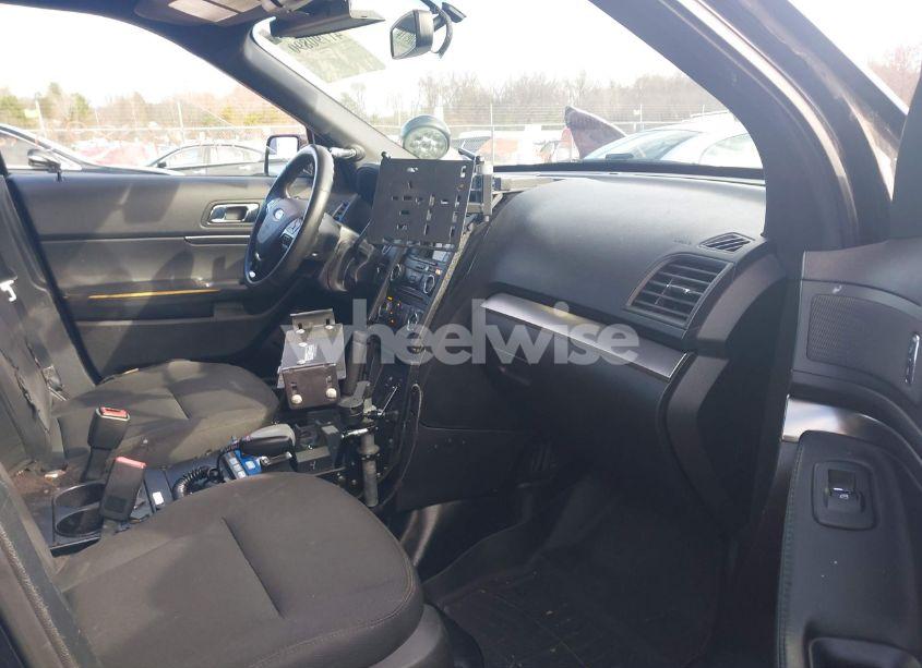 Photo 5 of 2017 Ford Police INTERCEPTOR (VIN 1FM5K8AR9HGE02190)