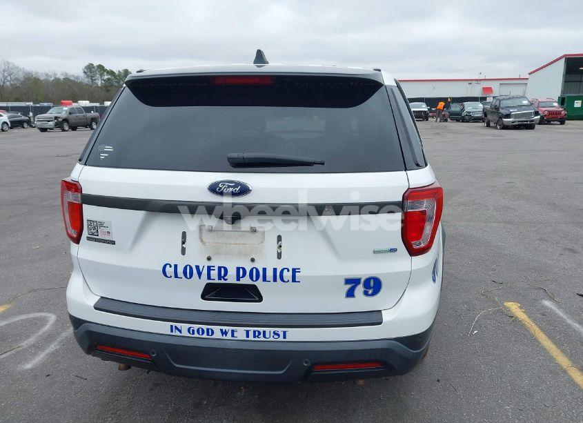 Photo 17 of 2018 Ford Police INTERCEPTOR (VIN 1FM5K8AR9JGC94952)