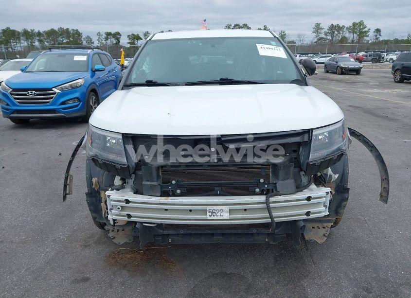 Photo 6 of 2018 Ford Police INTERCEPTOR (VIN 1FM5K8AR9JGC94952)