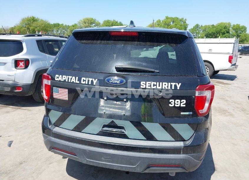 Photo 16 of 2019 Ford Police INTERCEPTOR (VIN 1FM5K8AR9KGA62563)