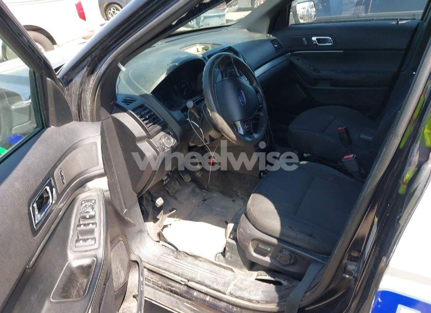 Photo 5 of 2019 Ford Police INTERCEPTOR (VIN 1FM5K8AR9KGA62563)