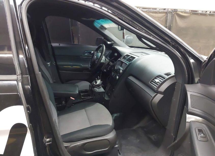 Photo 5 of 2015 Ford Utility POLICE INTERCEPTOR (VIN 1FM5K8ARXFGA66532)