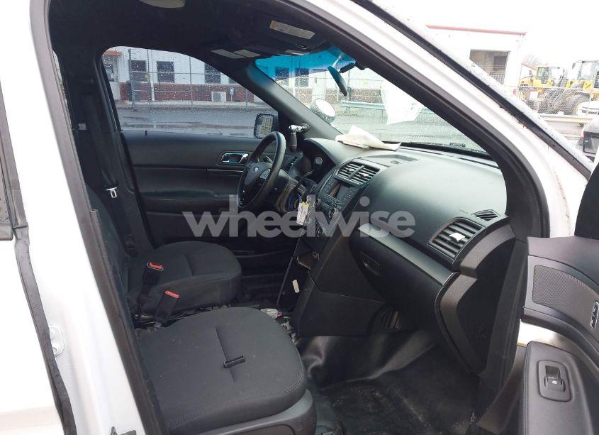 Photo 5 of 2017 Ford Police INTERCEPTOR (VIN 1FM5K8ARXHGB40597)