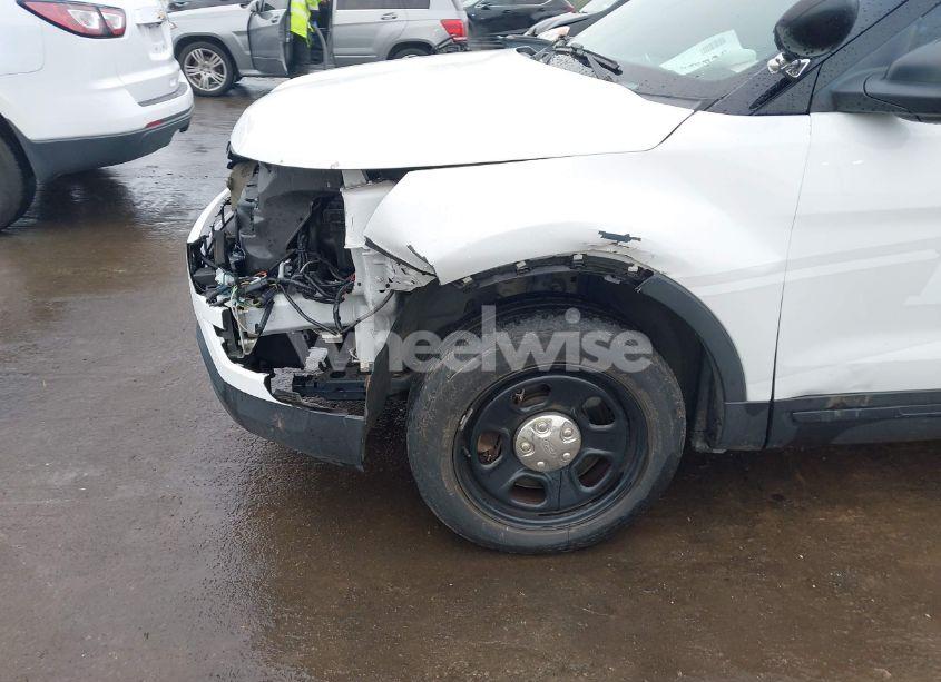 Photo 6 of 2017 Ford Police INTERCEPTOR (VIN 1FM5K8ARXHGB40597)