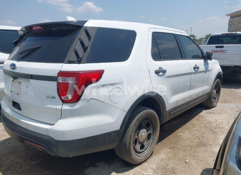 Photo 4 of 2017 Ford Police INTERCEPTOR (VIN 1FM5K8ARXHGB40700)