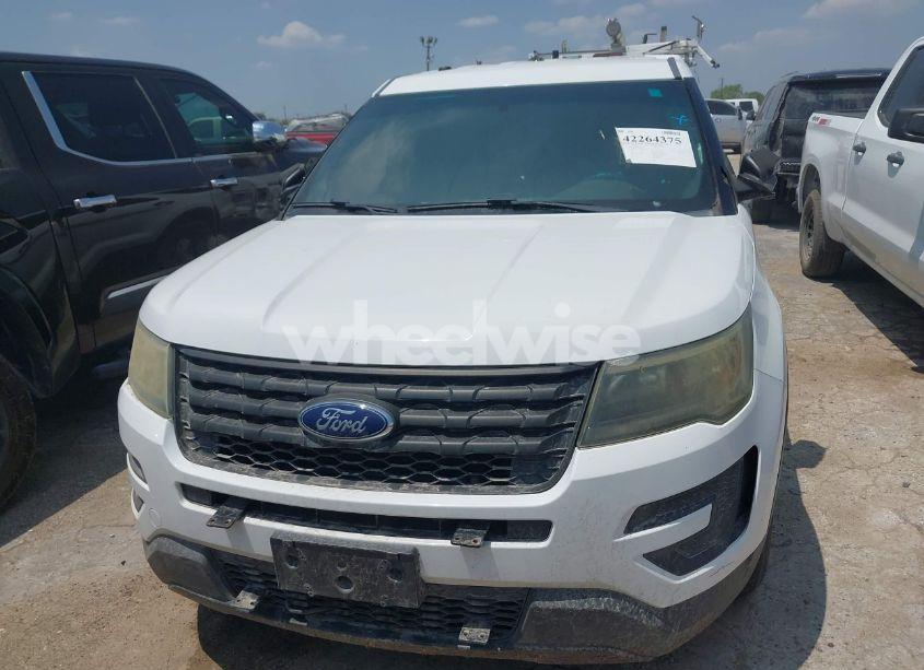 Photo 6 of 2017 Ford Police INTERCEPTOR (VIN 1FM5K8ARXHGB40700)