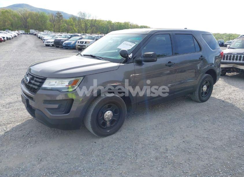 Photo 2 of 2017 Ford Police INTERCEPTOR (VIN 1FM5K8ARXHGC07277)