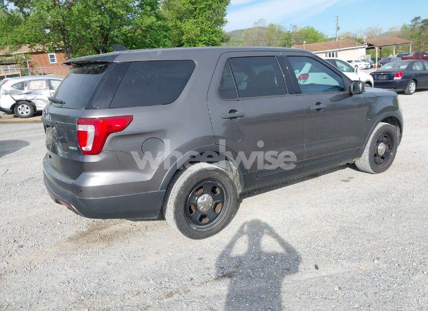 Photo 4 of 2017 Ford Police INTERCEPTOR (VIN 1FM5K8ARXHGC07277)