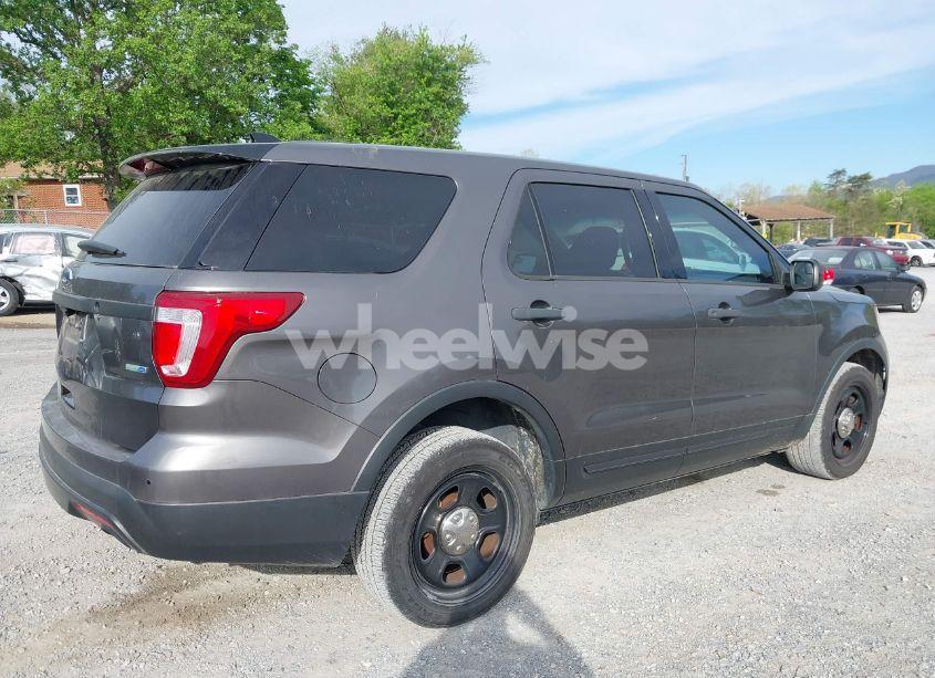 Photo 6 of 2017 Ford Police INTERCEPTOR (VIN 1FM5K8ARXHGC07277)