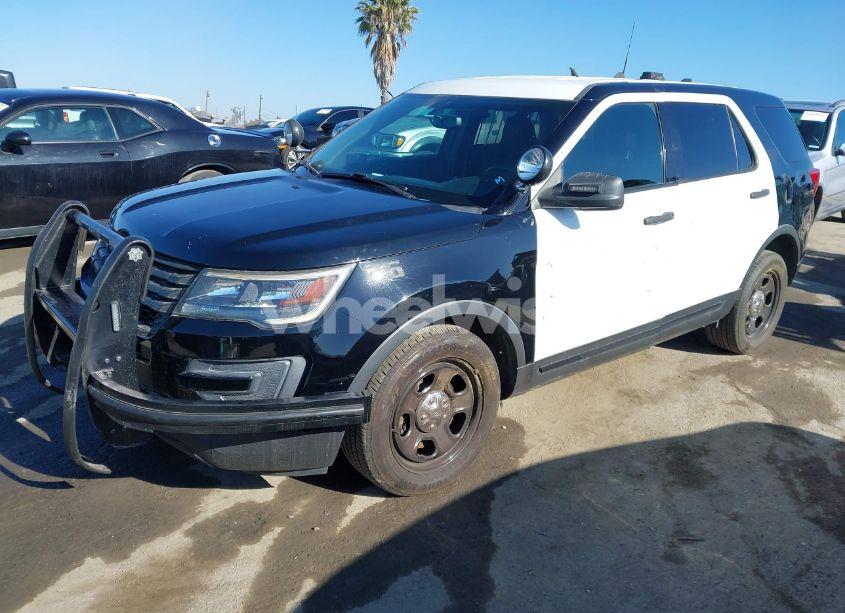 Photo 2 of 2017 Ford Police INTERCEPTOR (VIN 1FM5K8ARXHGC34771)