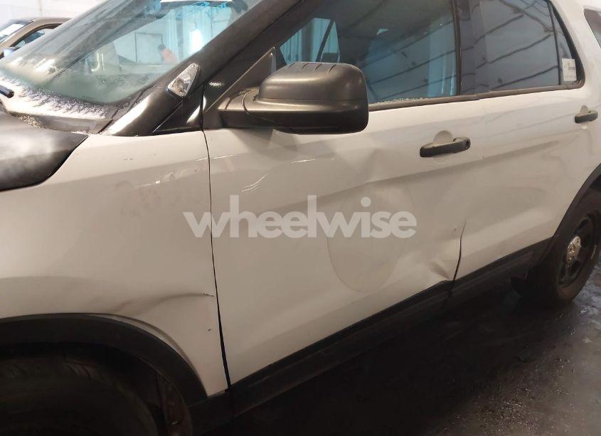 Photo 6 of 2018 Ford Police INTERCEPTOR UTILITY (VIN 1FM5K8ARXJGB34689)