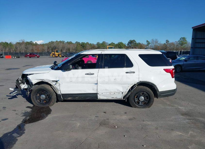 Photo 15 of 2018 Ford Police INTERCEPTOR (VIN 1FM5K8ARXJGC75990)
