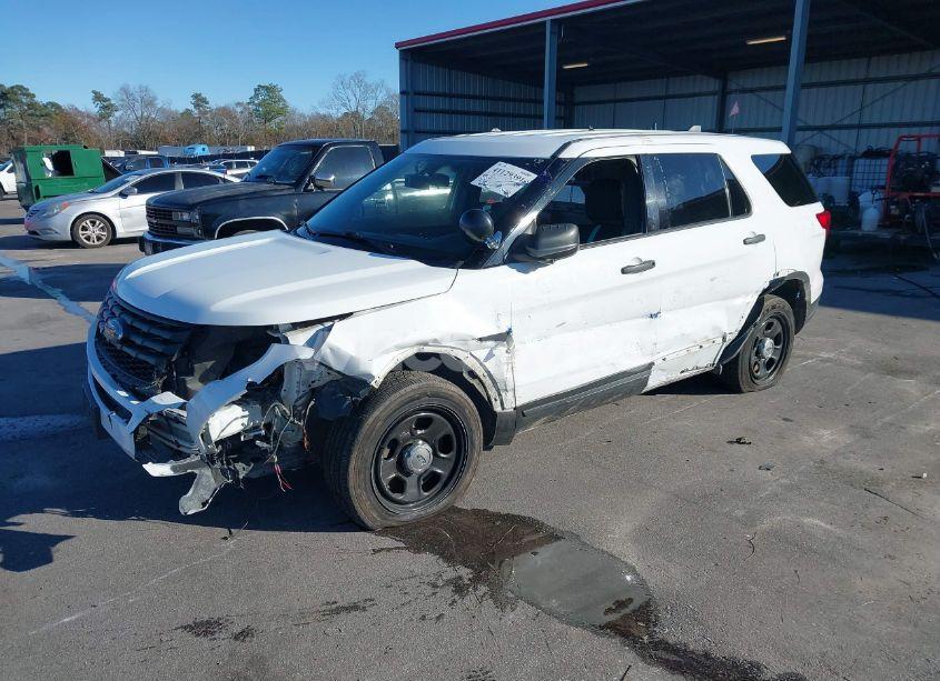 Photo 2 of 2018 Ford Police INTERCEPTOR (VIN 1FM5K8ARXJGC75990)