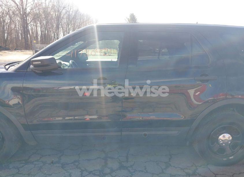 Photo 14 of 2018 Ford Police INTERCEPTOR (VIN 1FM5K8ARXJGC95317)