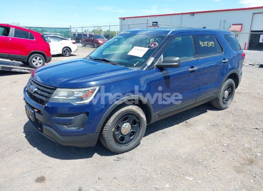 Photo 2 of 2017 Ford Police INTERCEPTOR (VIN 1FM5K8AT1HGC07504)