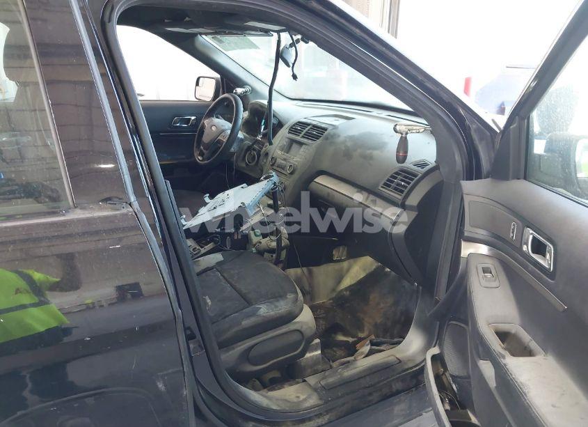 Photo 5 of 2018 Ford Police INTERCEPTOR UTILITY (VIN 1FM5K8AT1JGC74111)