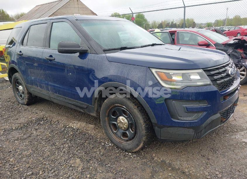 2017 Ford Police INTERCEPTOR (VIN 1FM5K8AT3HGC25647) main photo