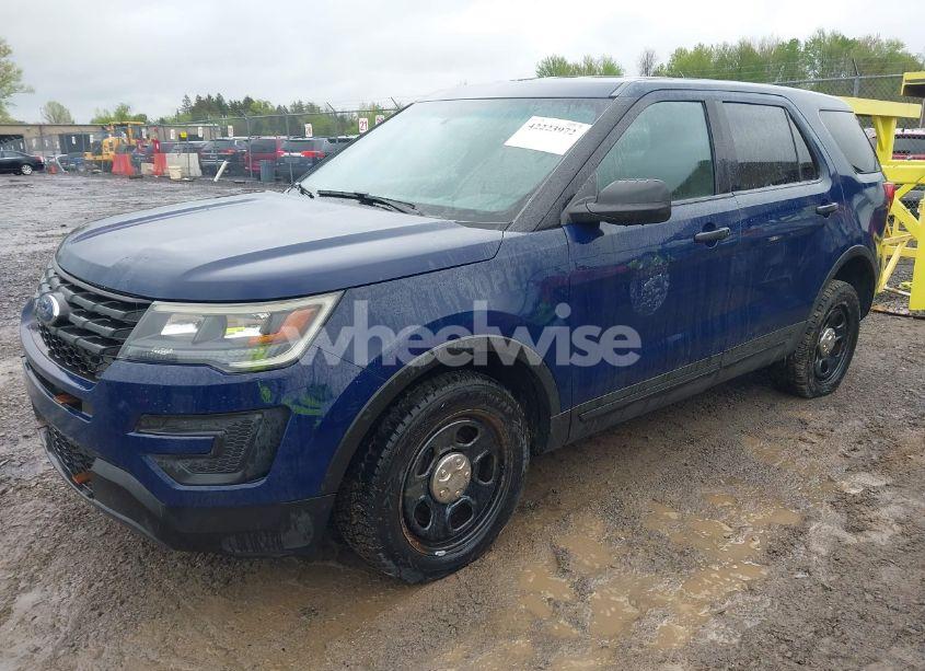 Photo 2 of 2017 Ford Police INTERCEPTOR (VIN 1FM5K8AT3HGC25647)