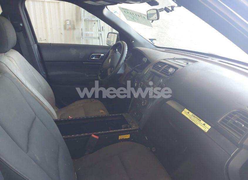 Photo 5 of 2018 Ford Police INTERCEPTOR (VIN 1FM5K8AT5JGB19089)