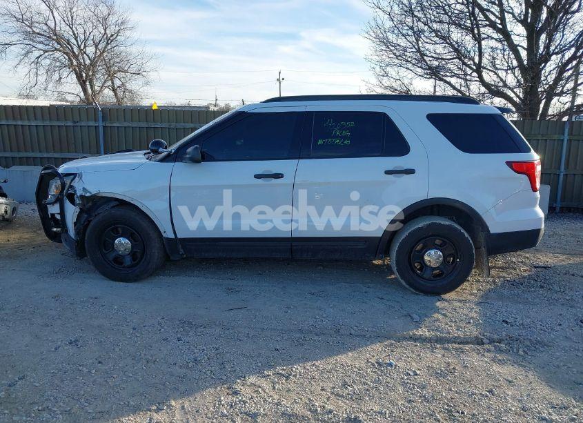 Photo 14 of 2016 Ford Police INTERCEPTOR (VIN 1FM5K8AT7GGA78375)