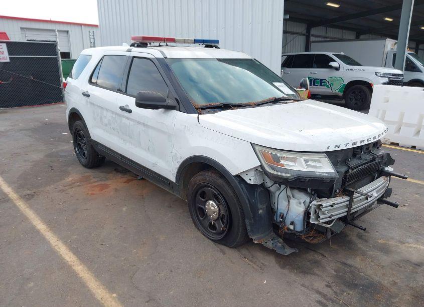 2017 Ford Utility POLICE INTERCEPTOR (VIN 1FM5K8AT7HGD14041) main photo