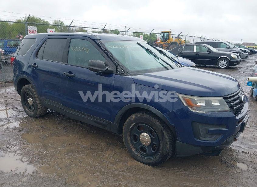 2017 Ford Explorer POLICE INTERCEPTOR (VIN 1FM5K8AT8HGC25644) main photo