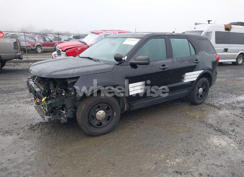 Photo 2 of 2019 Ford Police INTERCEPTOR (VIN 1FM5K8AT8KGB55053)