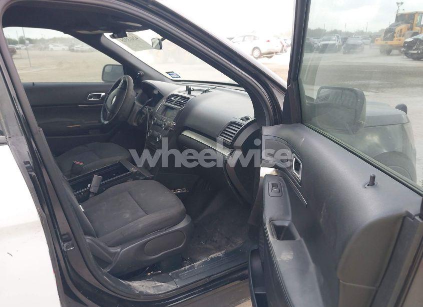 Photo 5 of 2019 Ford Police INTERCEPTOR (VIN 1FM5K8ATXKGB54891)