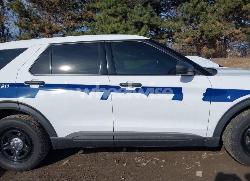 Photo 13 of 2020 Ford Police INTERCEPTOR (VIN 1FM5K8AW1LGA55582)