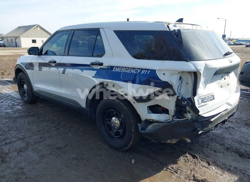 Photo 3 of 2020 Ford Police INTERCEPTOR (VIN 1FM5K8AW1LGA55582)