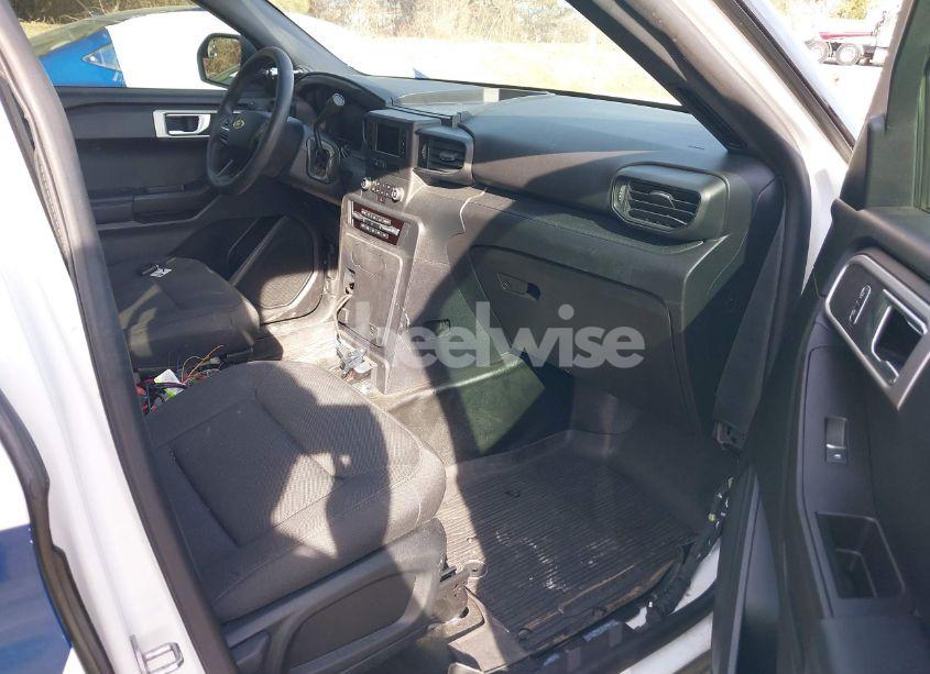 Photo 5 of 2020 Ford Police INTERCEPTOR (VIN 1FM5K8AW1LGA55582)