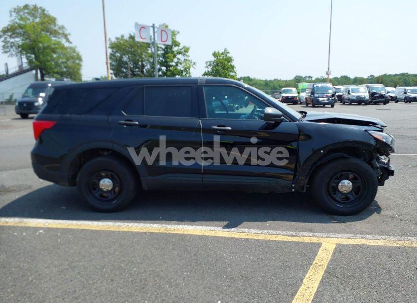 Photo 13 of 2022 Ford Police INTERCEPTOR (VIN 1FM5K8AW2NNA02047)