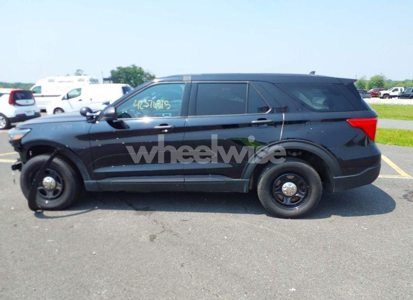 Photo 14 of 2022 Ford Police INTERCEPTOR (VIN 1FM5K8AW2NNA02047)