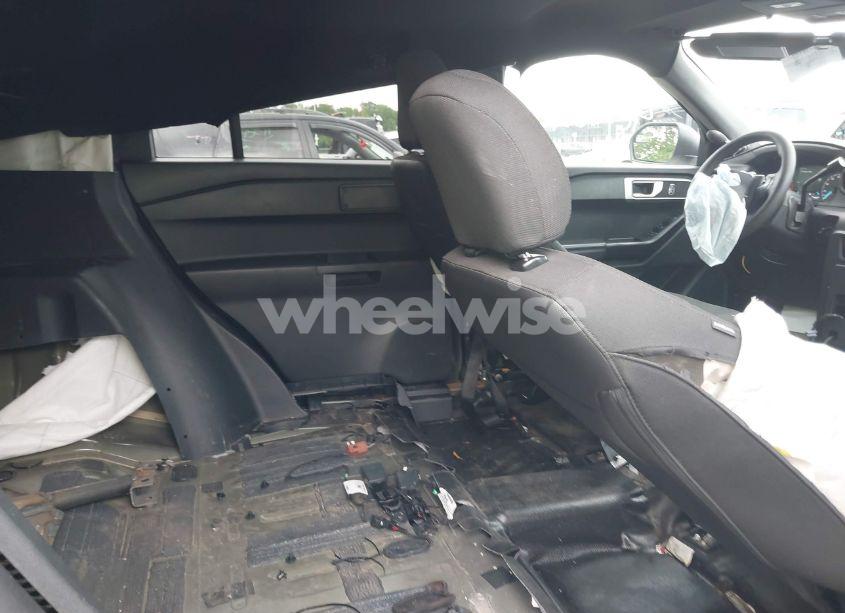 Photo 8 of 2022 Ford Police INTERCEPTOR (VIN 1FM5K8AW2NNA02047)