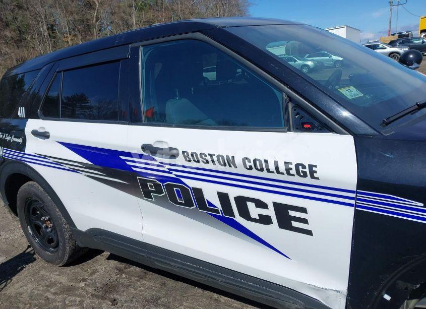 Photo 14 of 2022 Ford Police INTERCEPTOR (VIN 1FM5K8AW4NNA02325)