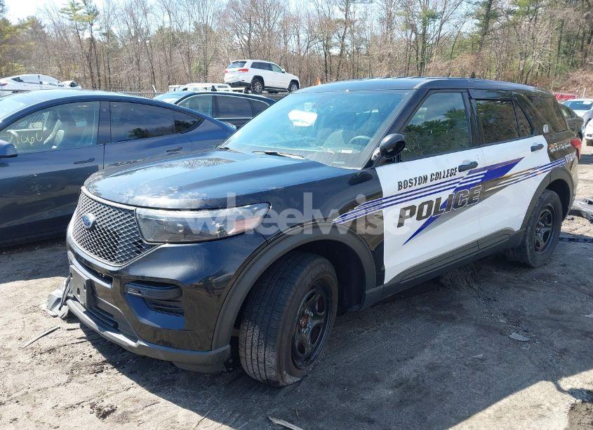 Photo 2 of 2022 Ford Police INTERCEPTOR (VIN 1FM5K8AW4NNA02325)