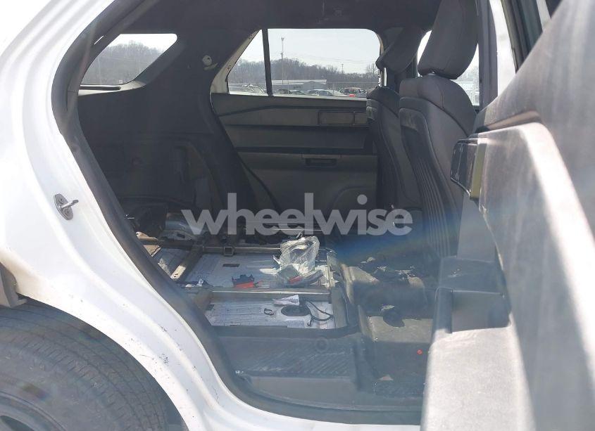 Photo 8 of 2020 Ford Police INTERCEPTOR (VIN 1FM5K8AW5LGC67871)