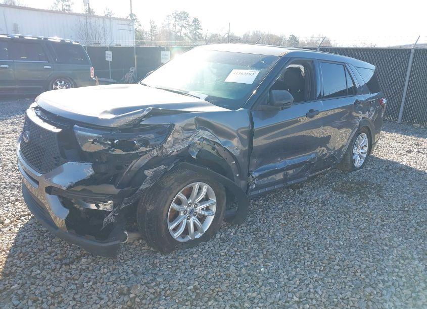 Photo 2 of 2021 Ford Police INTERCEPTOR (VIN 1FM5K8AW8MNA12435)