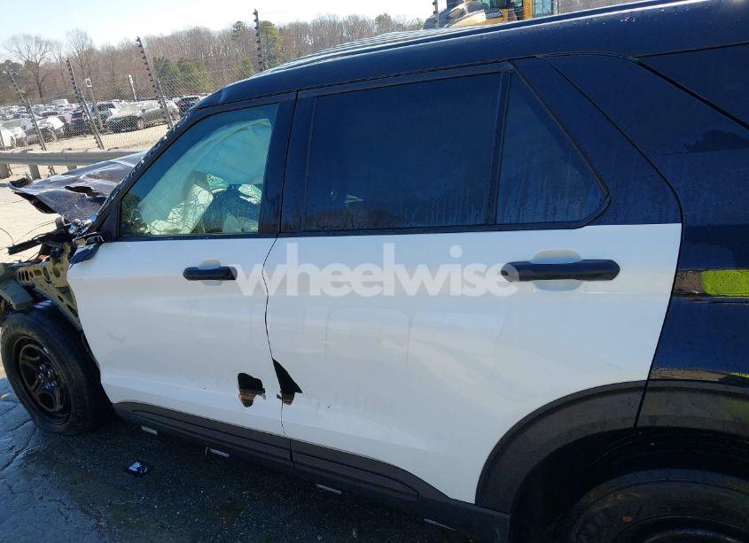 Photo 14 of 2023 Ford Police INTERCEPTOR (VIN 1FM5K8AW8PNA01410)