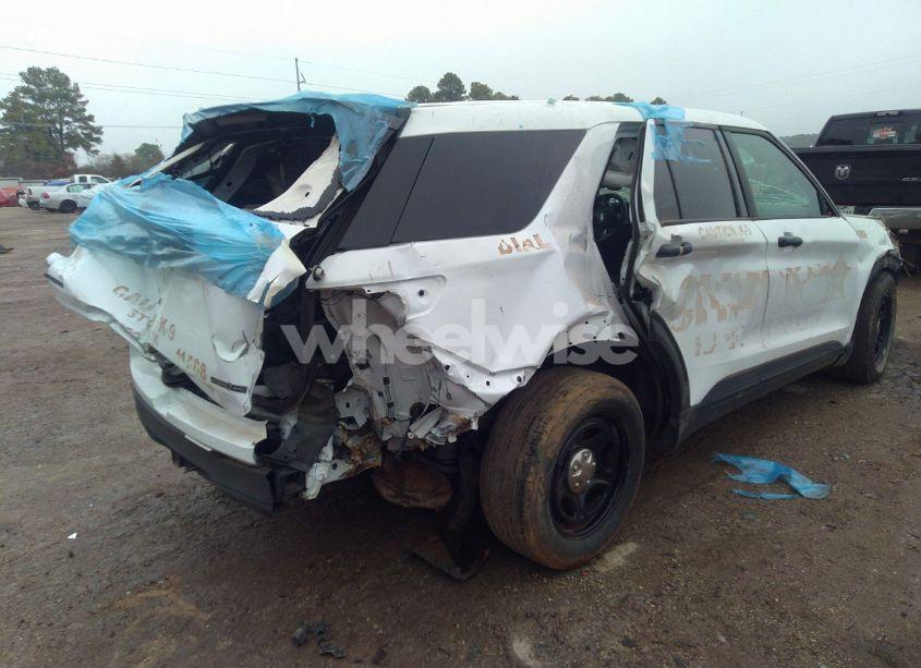 Photo 4 of 2020 Ford Police INTERCEPTOR UTILITY (VIN 1FM5K8AW9LGC12744)