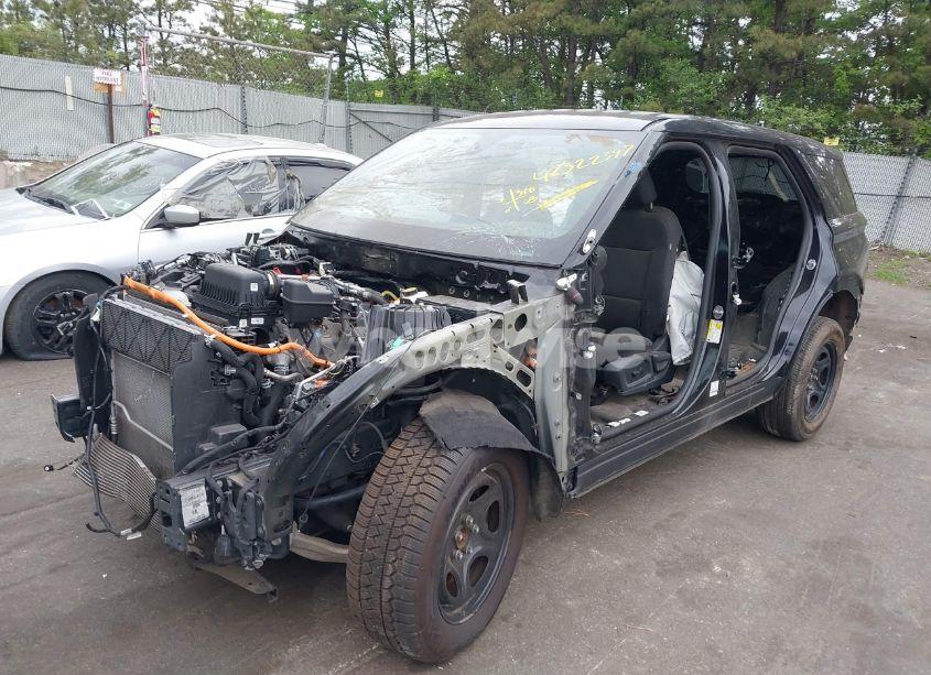 Photo 2 of 2021 Ford Police INTERCEPTOR (VIN 1FM5K8AW9MNA01153)