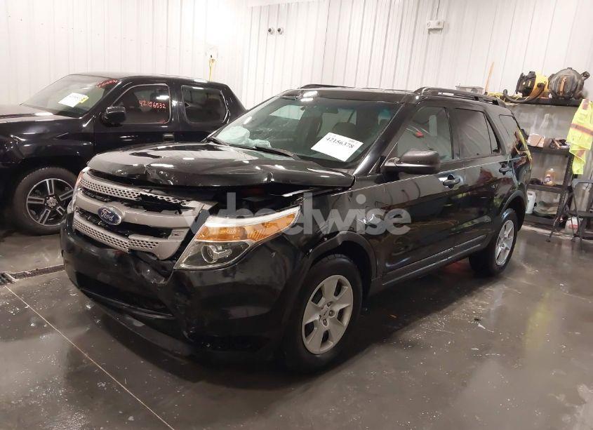 Photo 2 of 2013 Ford Explorer (VIN 1FM5K8B81DGA98711)