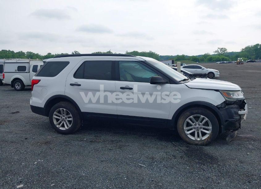 Photo 12 of 2017 Ford Explorer (VIN 1FM5K8B81HGB22463)