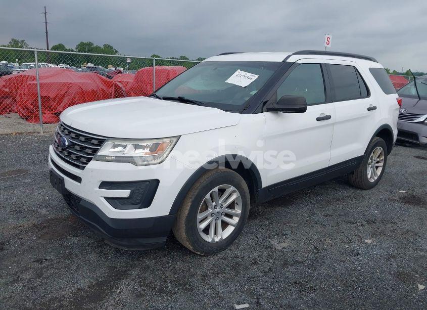 Photo 2 of 2017 Ford Explorer (VIN 1FM5K8B81HGB22463)