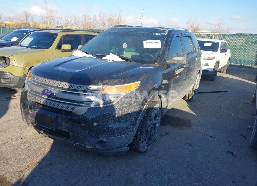 Photo 2 of 2013 Ford Explorer (VIN 1FM5K8B82DGC59048)