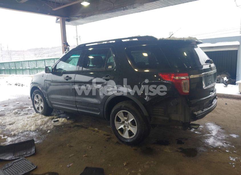 Photo 3 of 2014 Ford Explorer (VIN 1FM5K8B83EGB31774)