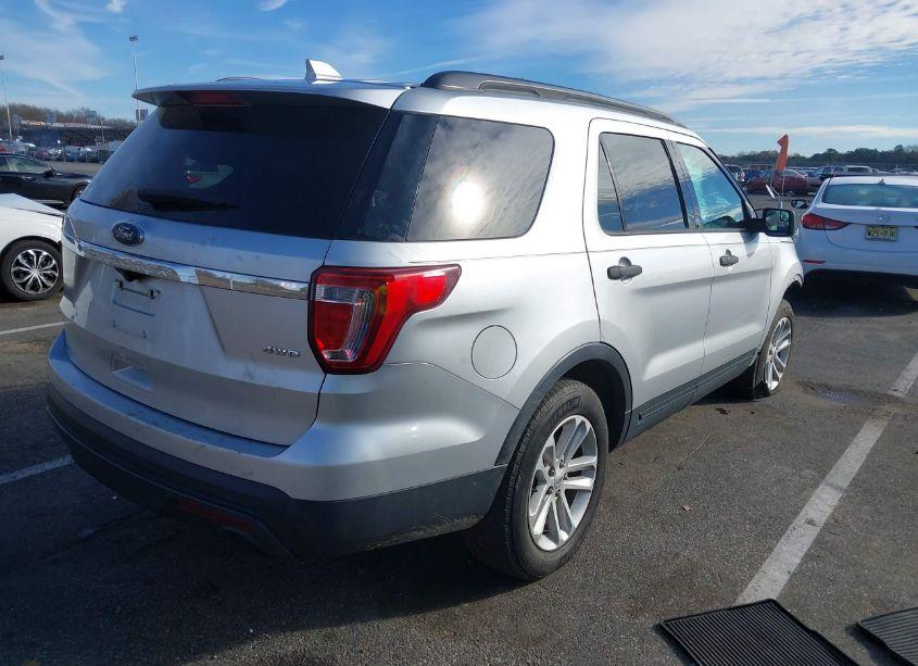 Photo 4 of 2016 Ford Explorer (VIN 1FM5K8B83GGA41799)