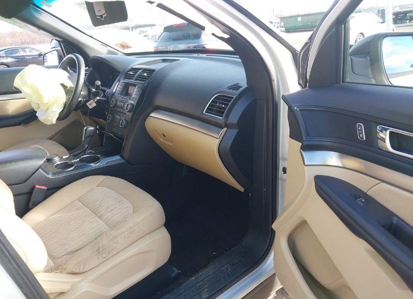 Photo 5 of 2016 Ford Explorer (VIN 1FM5K8B83GGA41799)